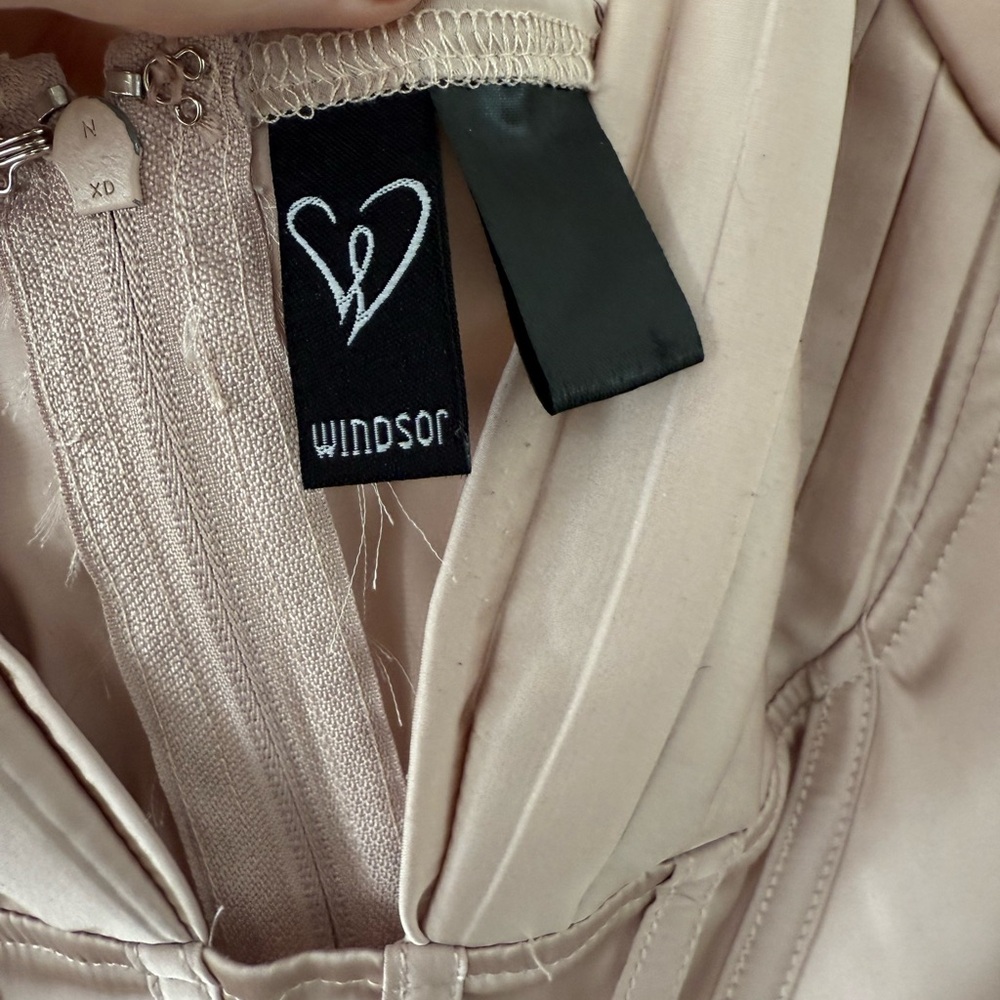 Champagne Satin Crop - Picture 4 of 5